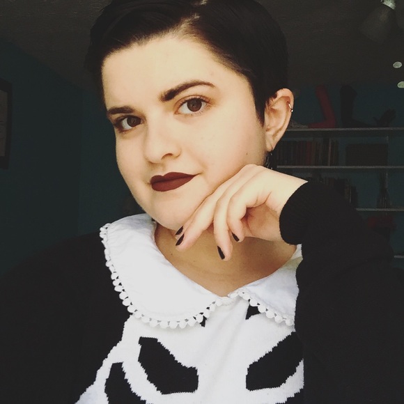 Meet your Posher, Mel - Picture 2 of 3